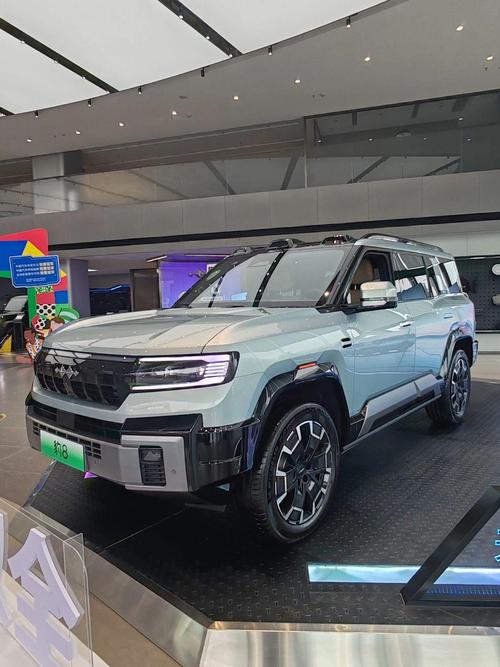 成都新都区清景广企业管理咨询比亚迪方程豹硬派越野的爆款，英菲尼迪35周年与你共成长